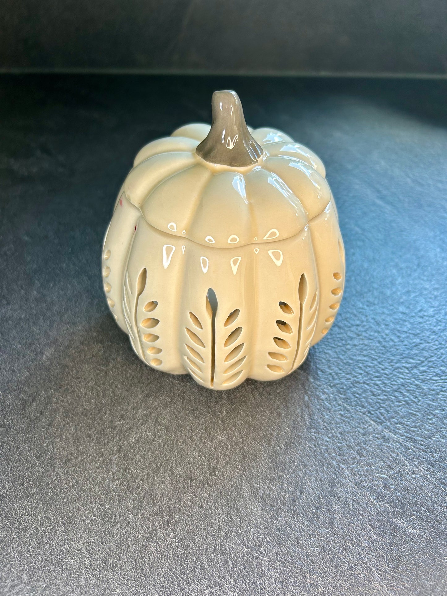 Leaf Cut out Pumpkin Wax Burner